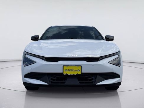 Used 2025 Kia EV6 Light RWD image 8