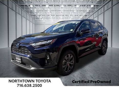 Used 2023 Toyota RAV4 XLE Premium AWD/4WD image 3