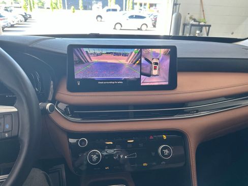 Certified 2023 INFINITI QX60 Sensory AWD/4WD image 26