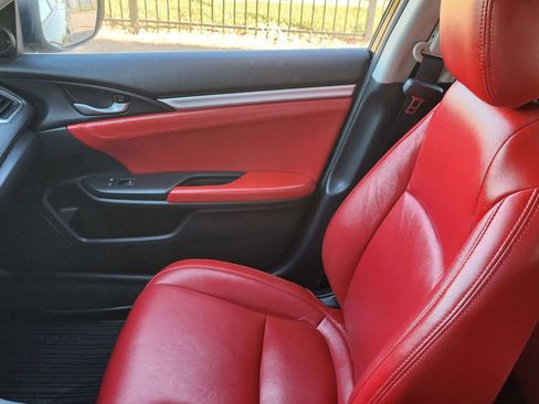 Used 2019 Honda Civic EX image 19