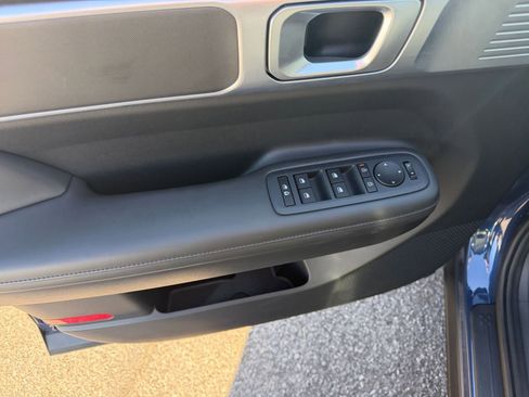 Used 2025 Hyundai Santa Fe SEL image 18