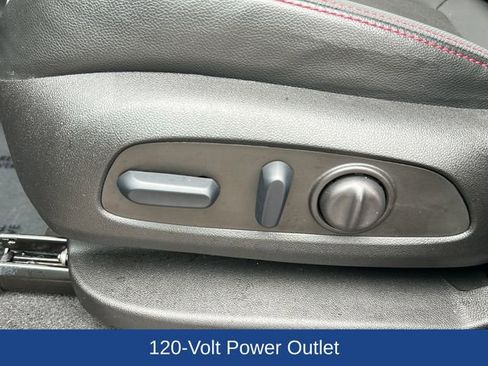 Certified 2023 Chevrolet Equinox RS AWD/4WD image 21
