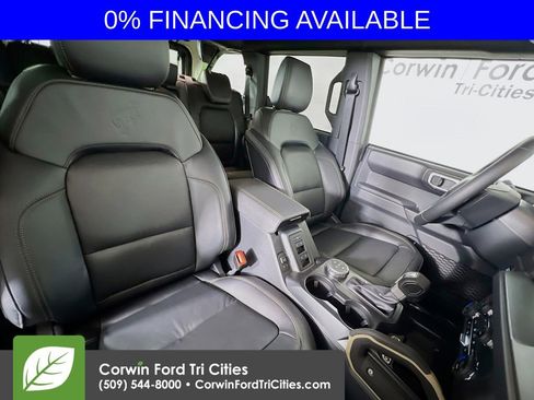 New 2025 Ford Bronco Badlands image 16