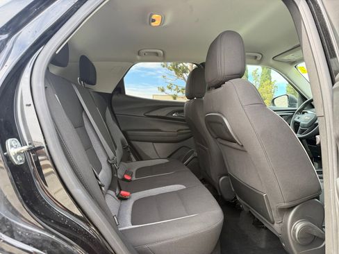 Used 2024 Chevrolet TrailBlazer LS w/ LS Convenience Package image 16