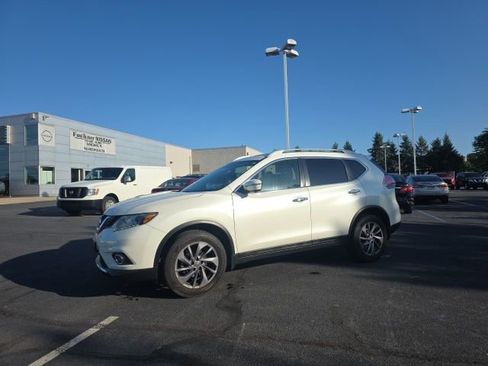 Certified 2016 Nissan Rogue SL w/ SL Premium Package AWD/4WD image 8