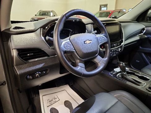 Used 2020 Chevrolet Traverse LT w/ LT Premium Package AWD/4WD image 12