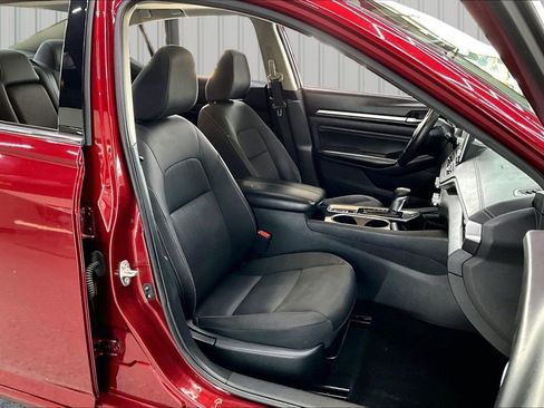 Used 2020 Nissan Altima 2.5 SV AWD/4WD image 29
