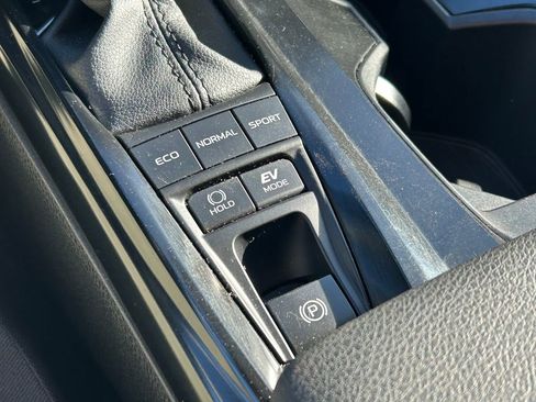 Used 2025 Toyota Camry LE image 26