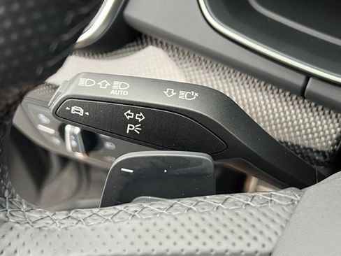 Certified 2025 Audi SQ5 Premium Plus w/ Premium Plus Package image 37