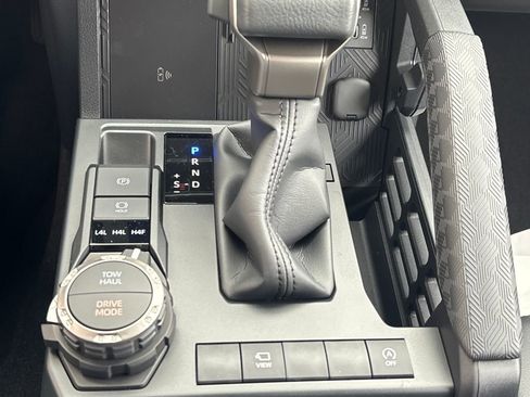 New 2026 Toyota 4Runner Limited image 14