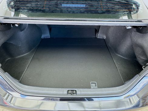 Used 2020 Toyota Camry SE w/ Carpet Mat Package FWD image 16