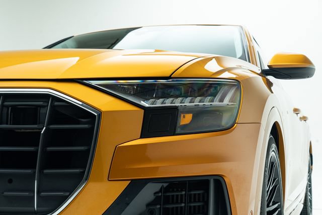 Used 2019 Audi Q8 Prestige w/ Luxury Package AWD/4WD image 11