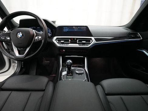 Used 2021 BMW 330e xDrive w/ Convenience Package AWD/4WD image 5