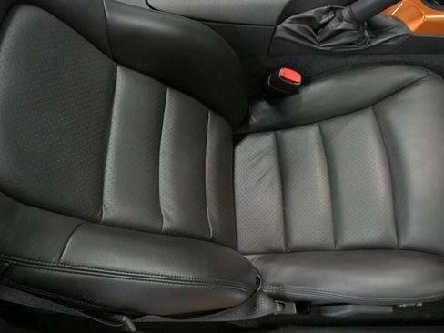 Used 2007 Chevrolet Corvette Convertible w/ Preferred Equipment Group RWD image 37