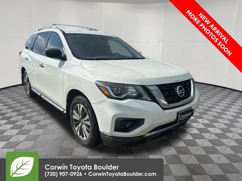 Used 2017 Nissan Pathfinder S AWD/4WD image 1