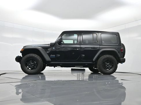 Used 2024 Jeep Wrangler Unlimited image 51