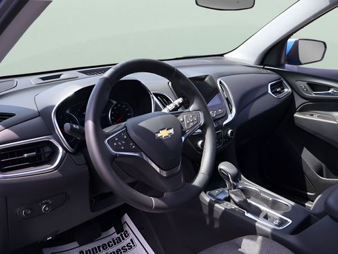 Used 2024 Chevrolet Equinox LT AWD/4WD image 11