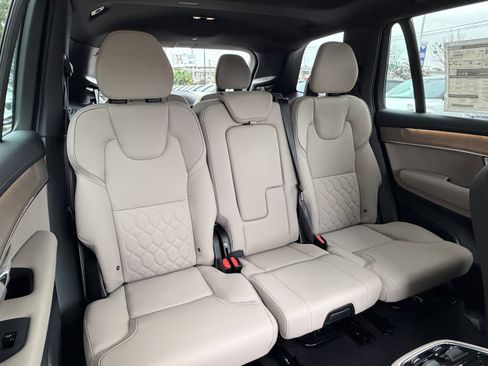 New 2026 Volvo XC90 B5 Plus w/ Protection Package Premier AWD/4WD image 10