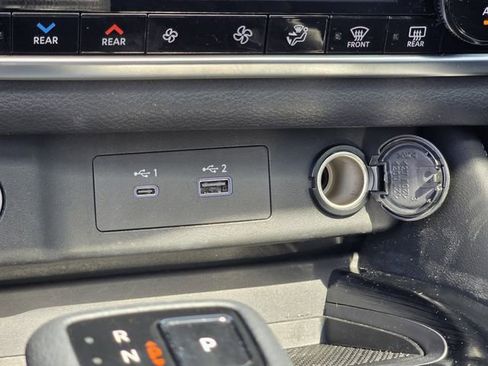 Used 2023 Nissan Rogue SL w/ SL Premium Package FWD image 22