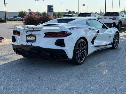Used 2023 Chevrolet Corvette Stingray Premium Conv w/ Z51 Performance Package RWD image 7