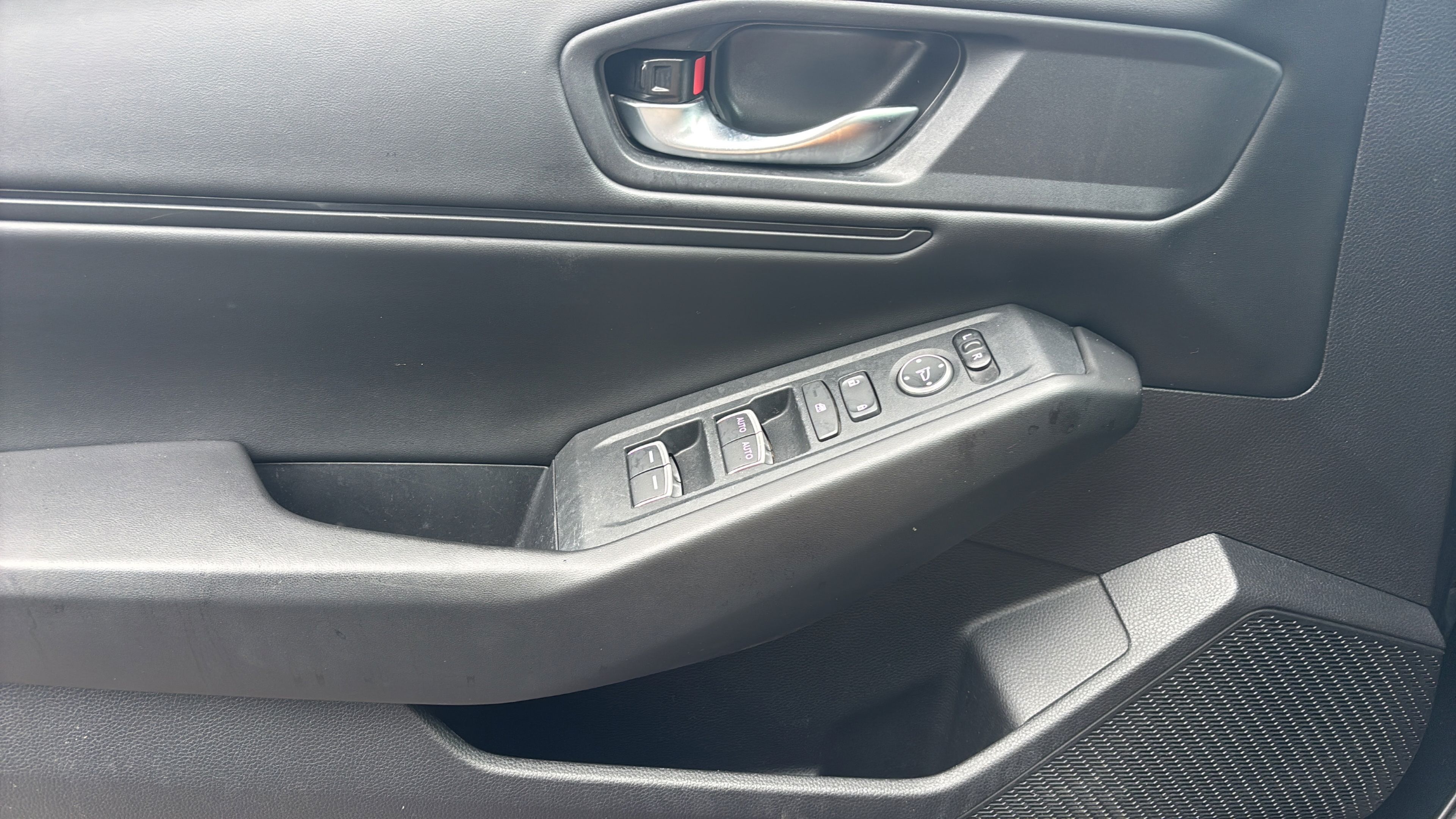 Used 2023 Honda Accord EX image 18