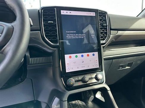 Used 2024 Ford Ranger Lariat w/ Trailer Tow Package image 26