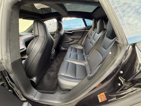 Used 2017 Tesla Model S P100D image 22