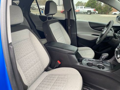 Used 2024 Chevrolet Equinox LS w/ LS Convenience Package image 22