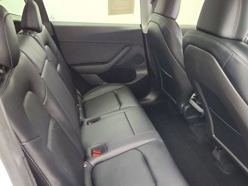 Used 2024 Tesla Model Y Performance AWD/4WD image 27