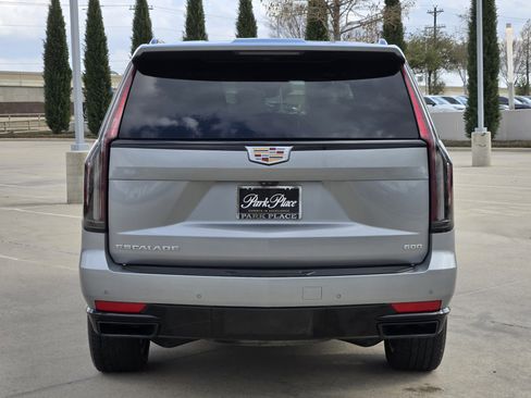 Used 2024 Cadillac Escalade Sport Platinum image 5