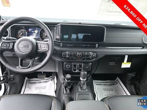 Used 2025 Jeep Gladiator Sport w/ Premium Package AWD/4WD image 32