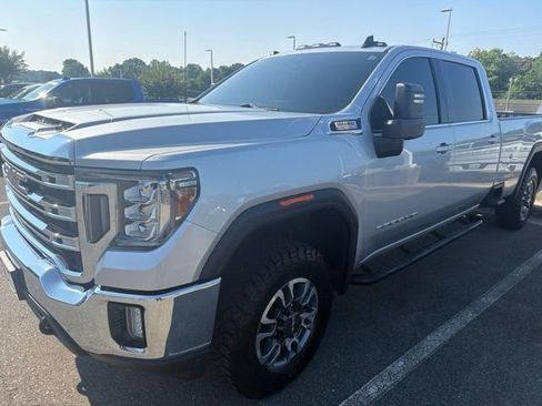 Used 2022 GMC Sierra 3500 SLE w/ SLE Convenience Package AWD/4WD image 3