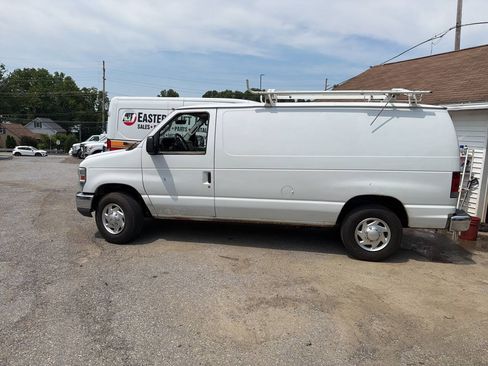 Used 2013 Ford E-250 and Econoline 250 w/ Commercial Cargo Van Pkg RWD image 6