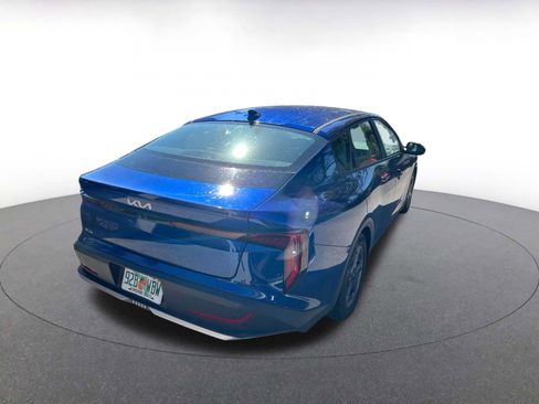 Used 2025 Kia K4 LXS image 18
