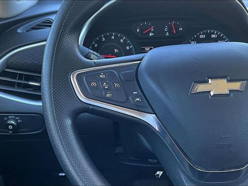 Used 2024 Chevrolet Malibu LT image 11