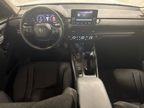 Used 2025 Honda Accord SE image 4