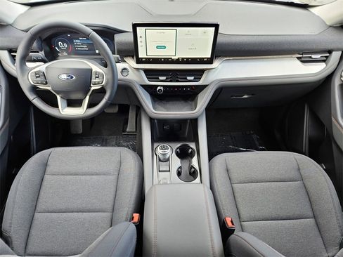 New 2026 Ford Explorer Active image 12