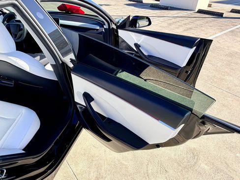 Used 2024 Tesla Model 3 Standard Range RWD image 35