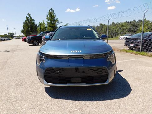 Used 2023 Kia Niro Wind FWD image 3