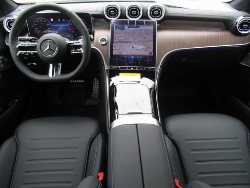 New 2026 Mercedes-Benz GLC 300 4MATIC image 31