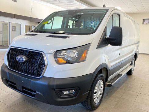 Used 2025 Ford Transit 250 Low Roof w/ Exterior Upgrade Package RWD image 4