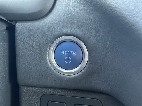 Used 2023 Toyota Sequoia Platinum image 36