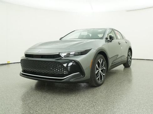 New 2026 Toyota Crown XLE image 4