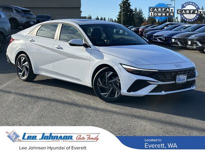 Certified 2025 Hyundai Elantra SEL w/ Cargo Package