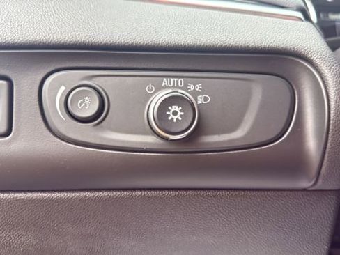 Used 2019 Buick Enclave Preferred image 22