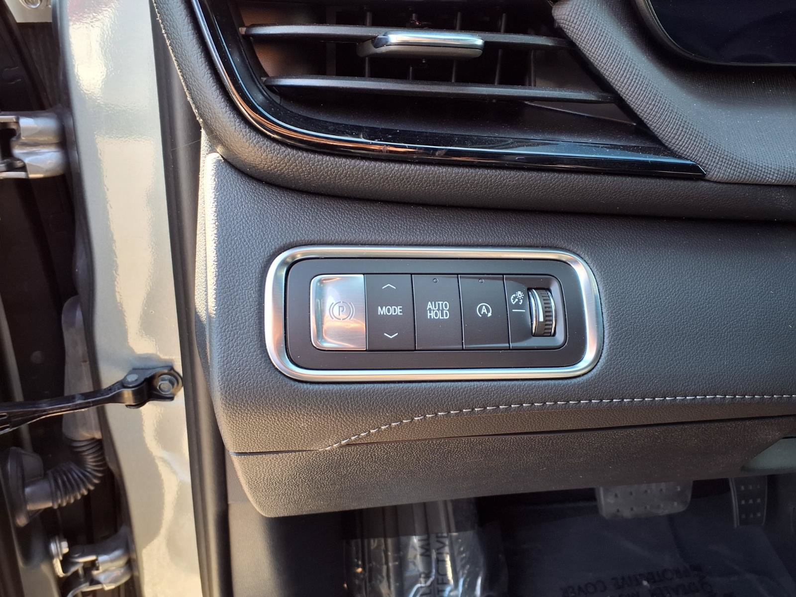 Used 2026 Buick Enclave Preferred FWD image 11