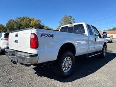 Used 2015 Ford F350 XLT w/ XLT Premium Package image 6