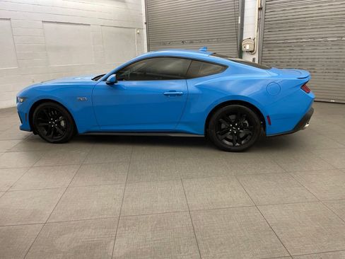 Used 2024 Ford Mustang GT RWD image 7