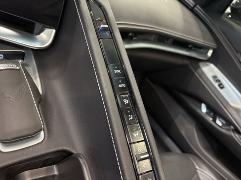 Used 2024 Chevrolet Corvette Stingray Convertible w/ Z51 Performance Package image 24