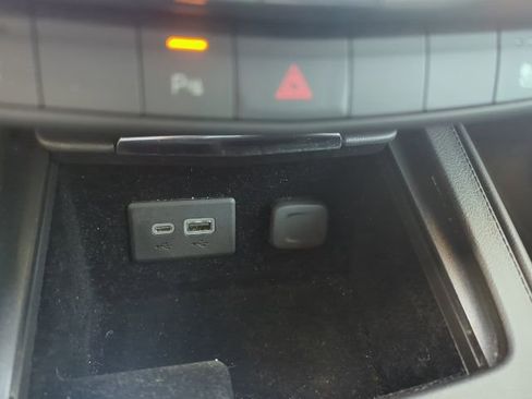 Used 2020 Cadillac XT4 Premium Luxury image 47